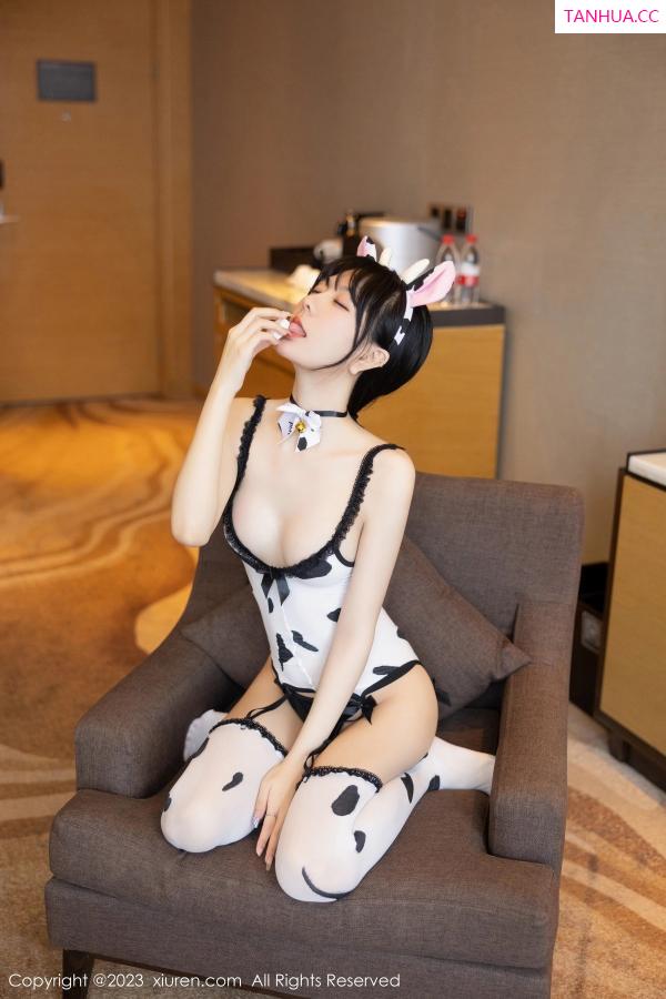  [XiuRen]高清写真图 2023.05.19 No.6774 幼幼 奶牛装美腿第20张图片